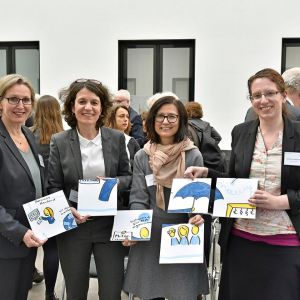 FührDiV-Mitarbeiterinnen Cornelia Rieke, Dr. Judith Beile, Katharina Schöneberg, Isabelle Sanlier